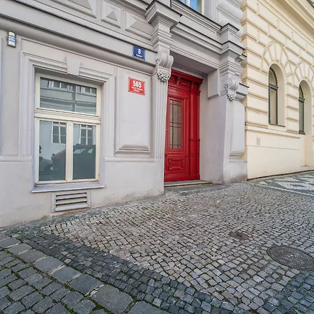 A - Lesser Town Appartement