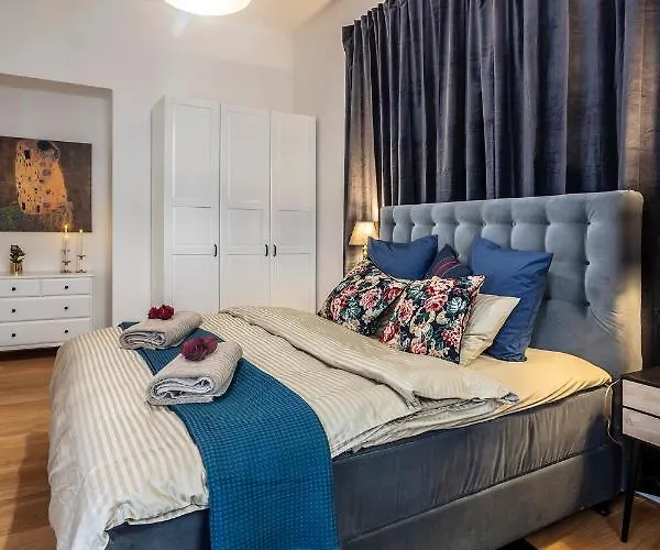 Appartement A - Lesser Town