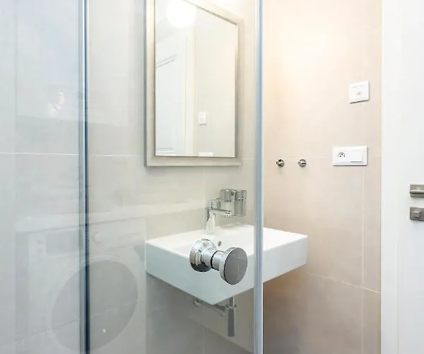 Appartement A - Lesser Town *